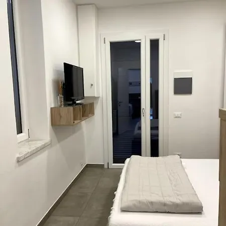 Nuovissimo Bilocale A Cinque Minuti Dal Mare Apartment